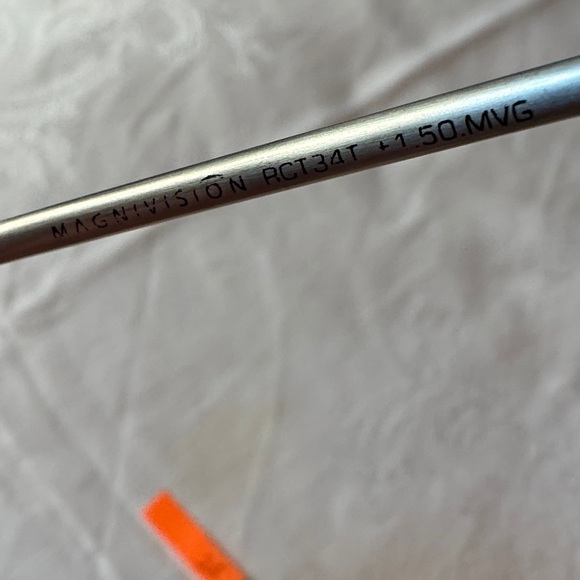 Magnavision Foldable Readers - Picture 5 of 7